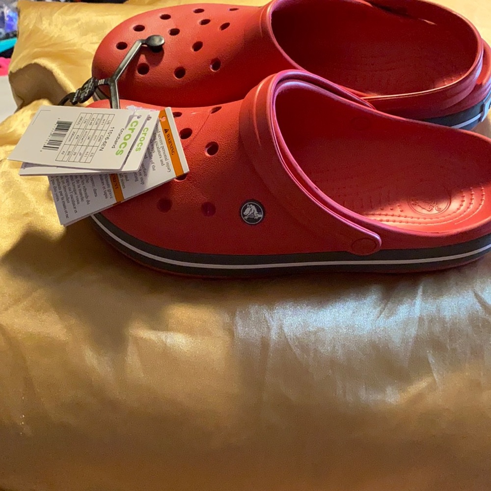 ***********Crocs***********